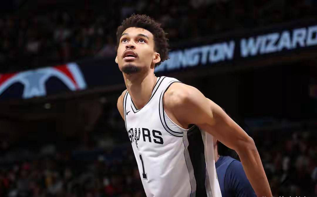 NBA西部最新排名分析：季后赛形势初现 马刺崭露头角