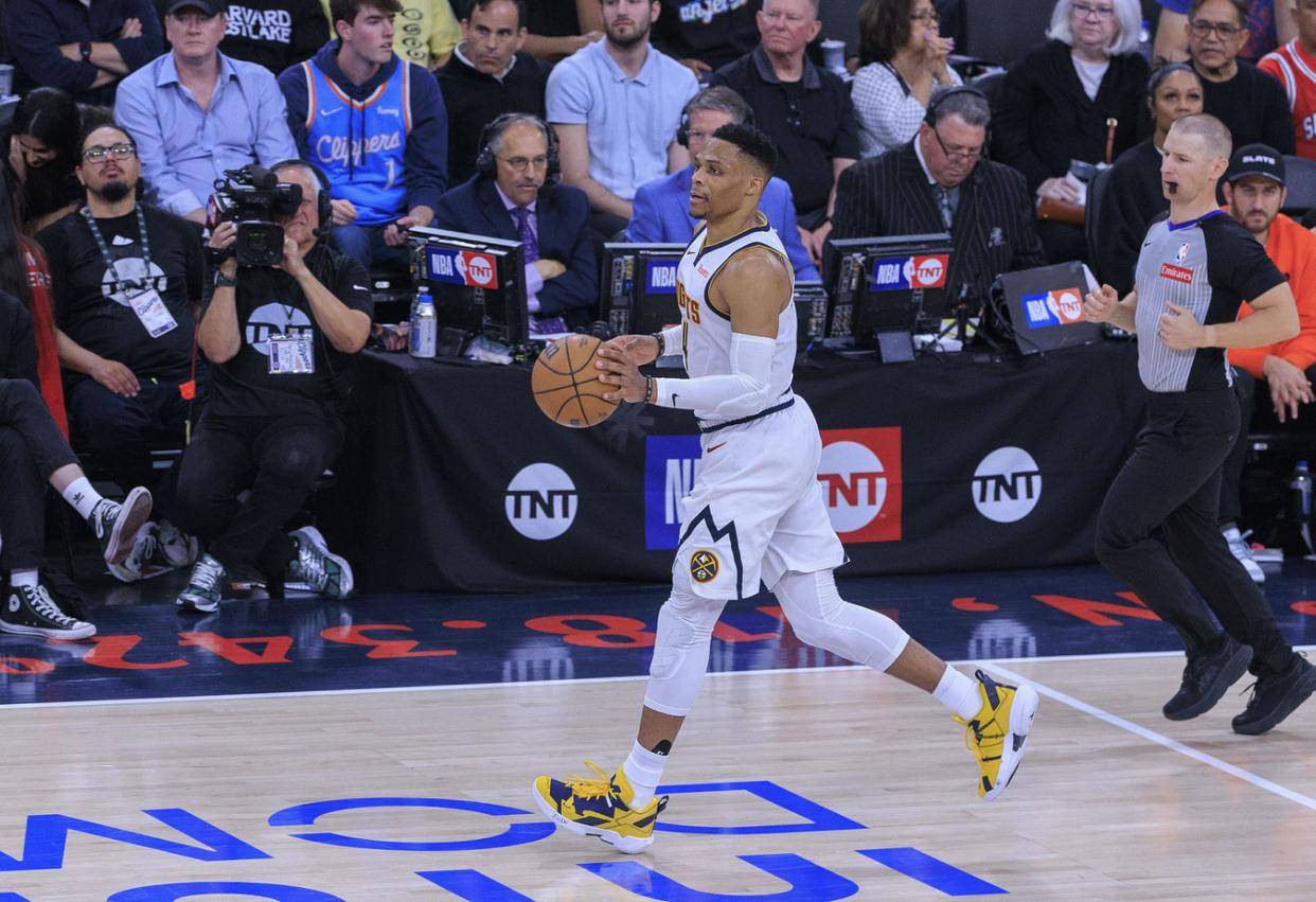 NBA｜历史三(sān)双王(wáng)面臨(lín)无球(qiú)可打，他还能重返NBA赛场吗？