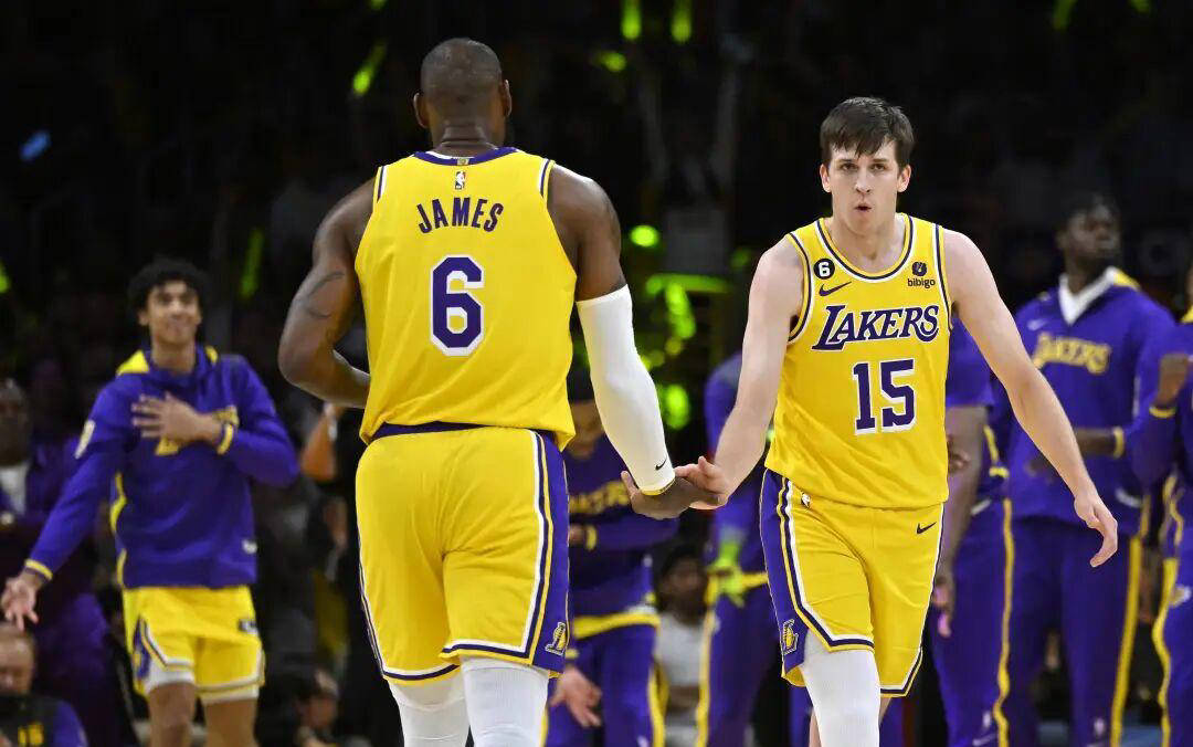 湖人的战绩可能掩盖其问题，防守端需寻找解决方案