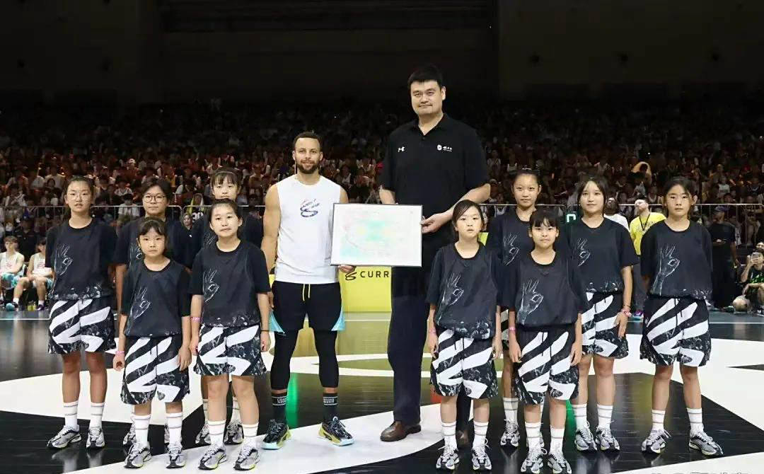 姚明成为NBA球星中国行的焦点