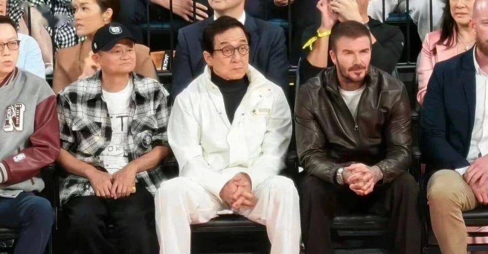 马云亲临现场观赛！NBA中国赛大佬云集