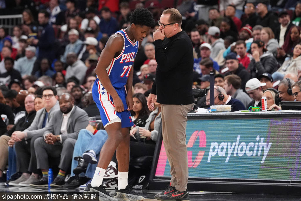 乔尔·恩比德每日观察：76人战绩攀升，保罗·乔治恢复进入最后阶段