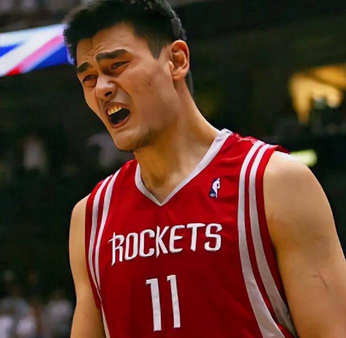 姚明未入NBA75大巨星名单虽遗憾,但其荣耀与贡献不可忽视