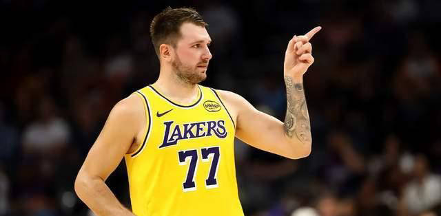 美媒预测NBA常规赛MVP热门：亚历山大领跑，东契奇、文班亚马紧随其后