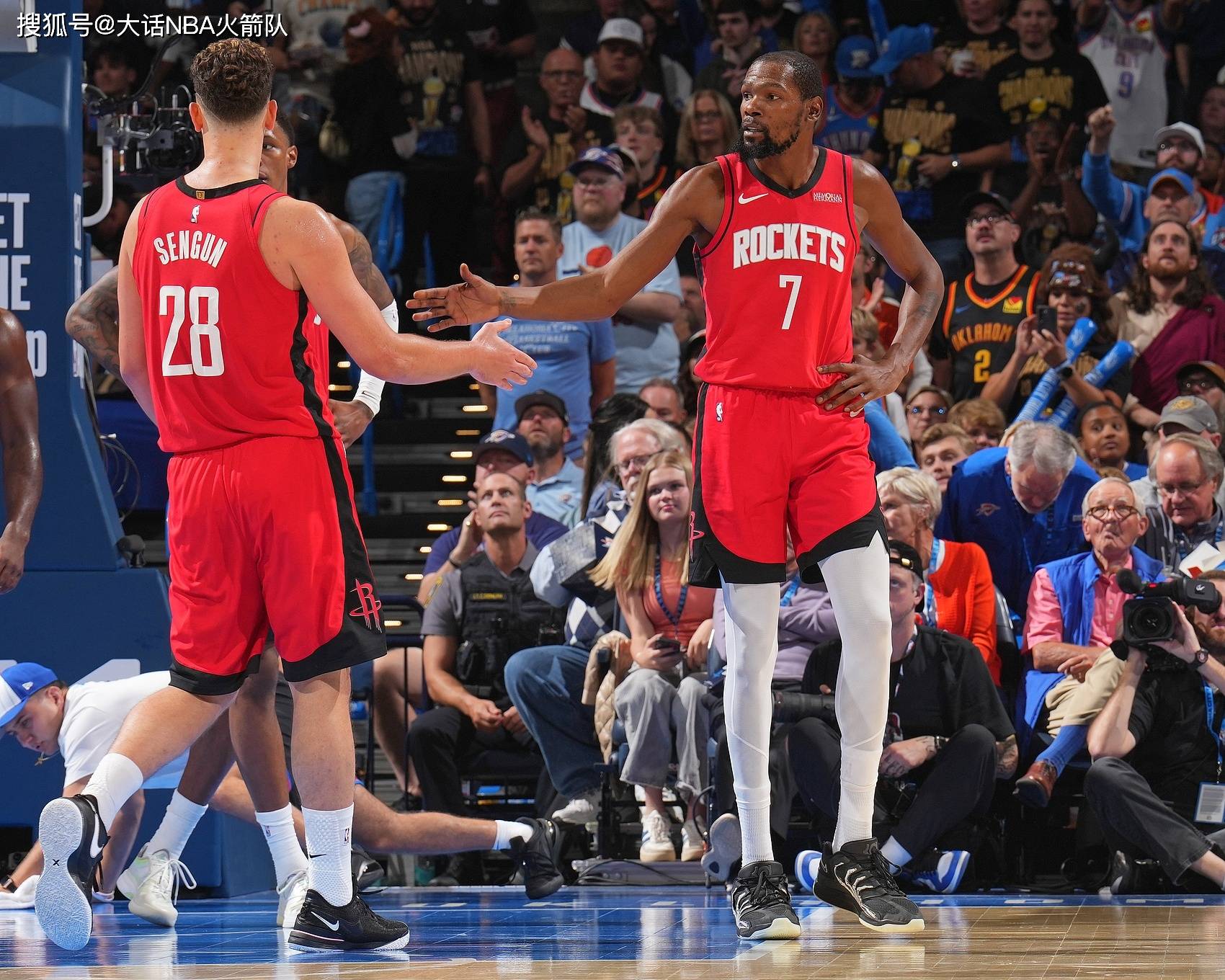 火箭对阵篮网前瞻 面对战绩垫底的球队 火箭还会在阴沟里翻船吗