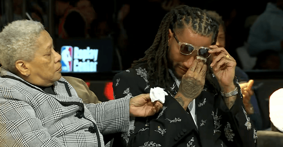 最浪漫的球衣退役仪式，属于最好的罗斯